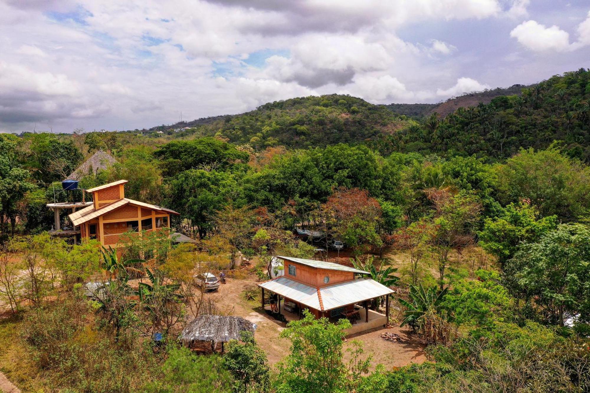 Chale Sossego E Casa Flora Villa Alto Paraiso de Goias Exterior photo